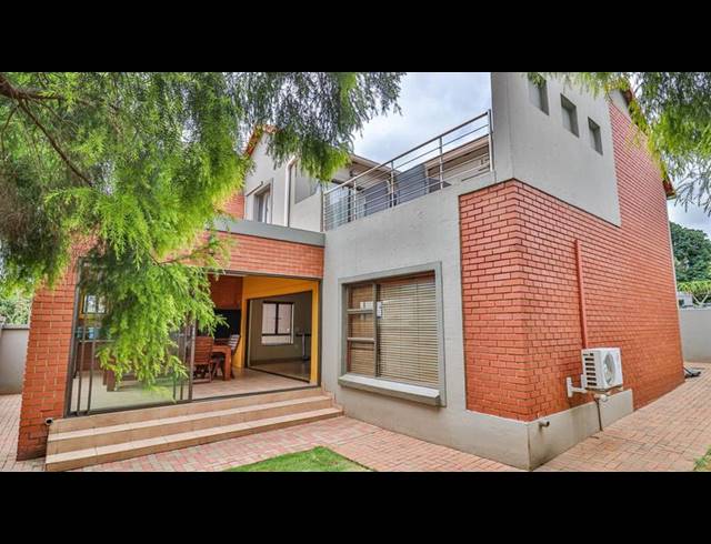 3 BEDROOM HOUSE FOR SALE IN MIDLANDS ESTATE